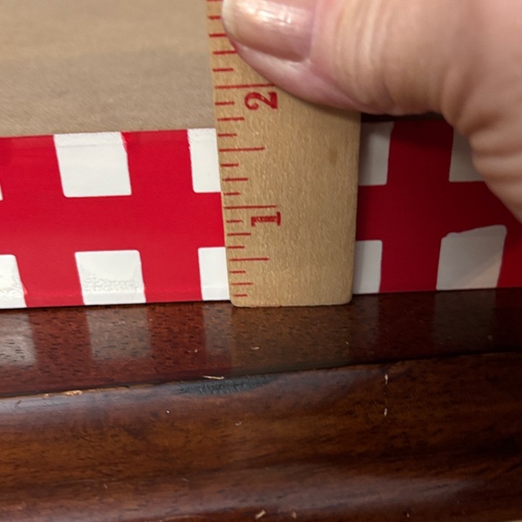 Red Welcome Friends Sign - Picture 7 of 8